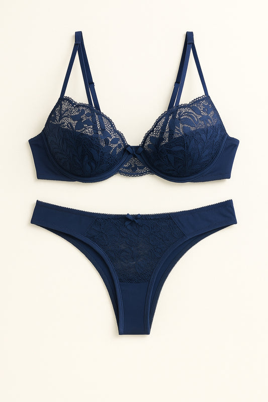 Celuna Embroidered Lift